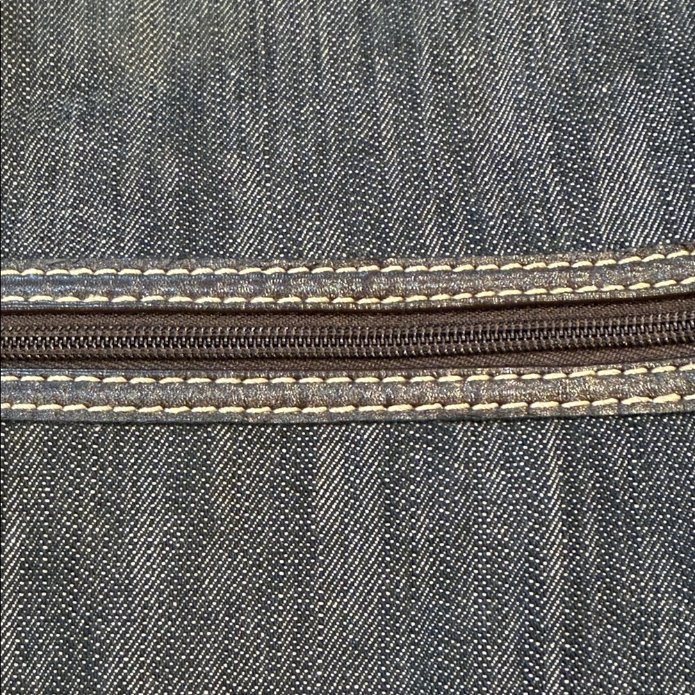 Thirty One Denim Crossbody Bag - Picture 3 of 5